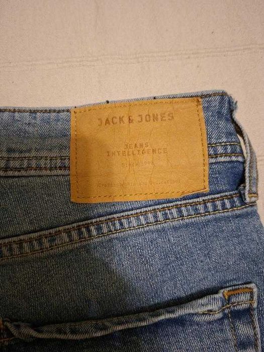 Чоловічі джинсові шорти jack&jones розмір s
