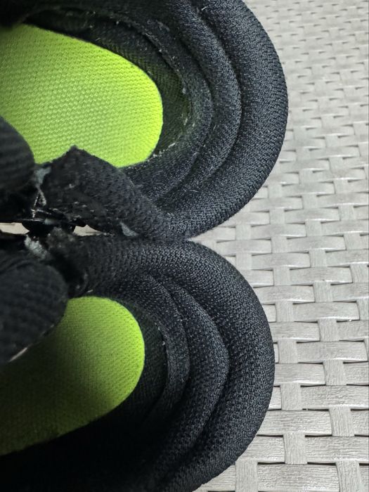 Nike Team Hustle кроссовки 28 размер детские спортивные черные
