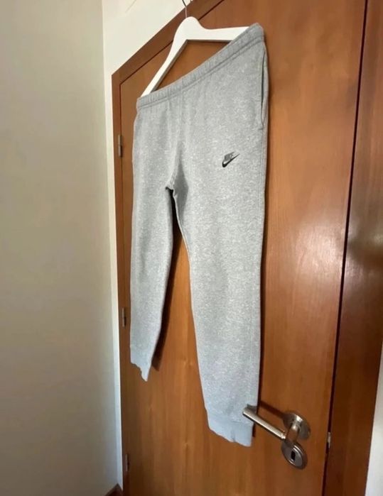 Calças jogger Nike cinzentas