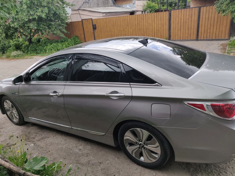 Продам Hyundai Sonata Limited Hybrid