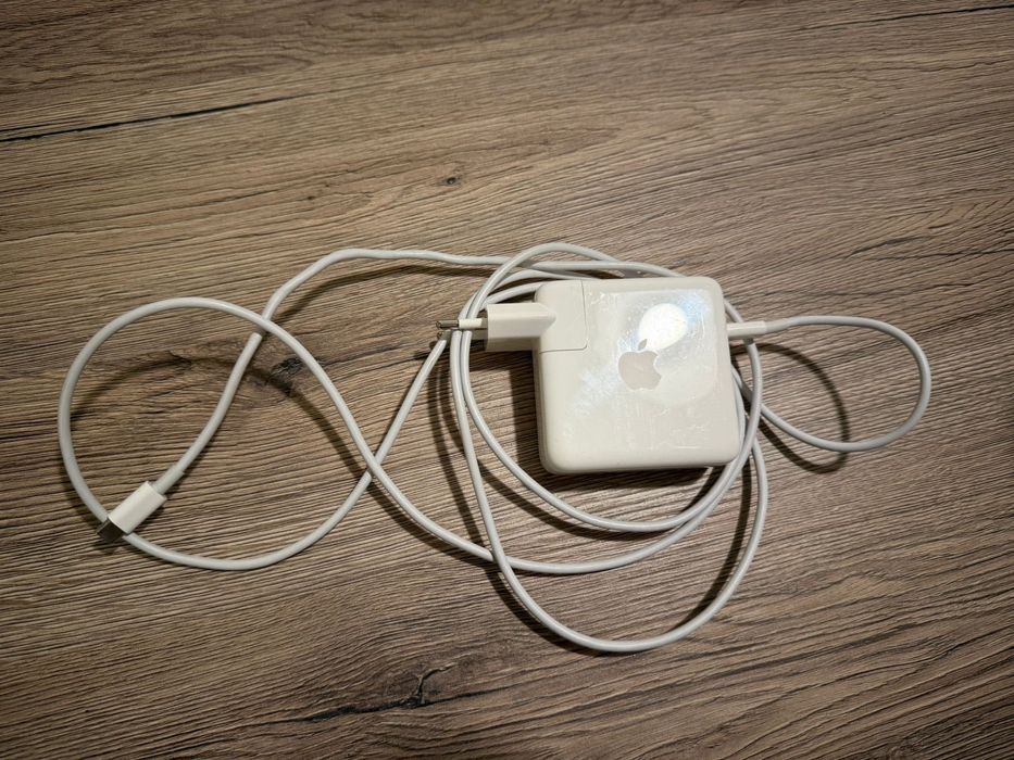 MacBook Pro 13” 2020 – M1 / 16 GB RAM / 512 GB SSD