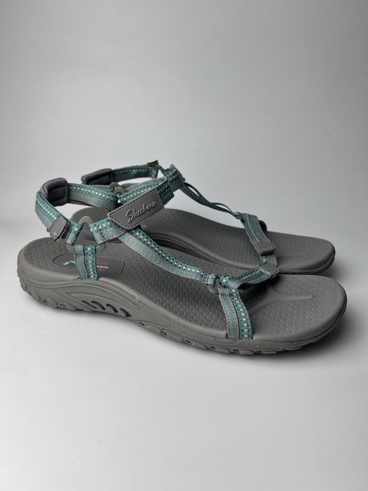 42р. Сандалі Skechers Reggae