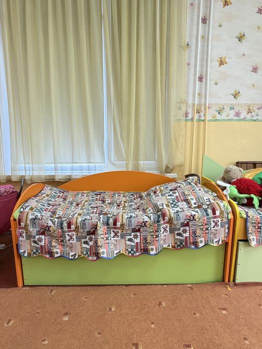 Дитяче ліжко/ декілька варіантів