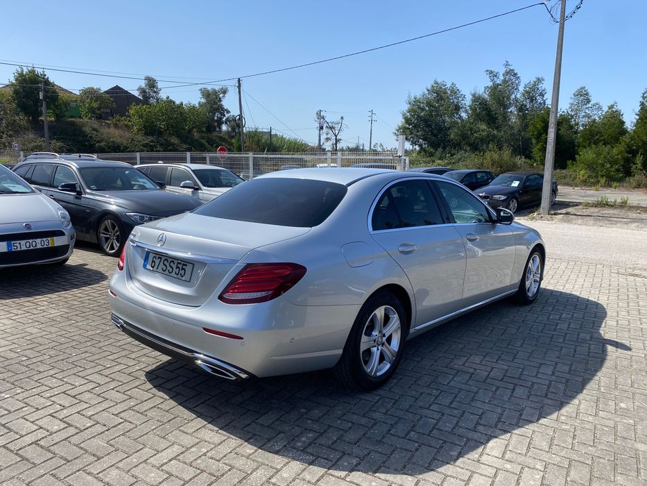 Mercedes-Benz E220d - 90 mil kms - Nacional