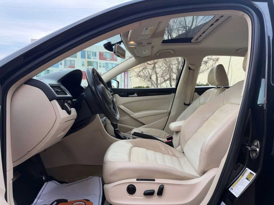 Volkswagen Passat      2014