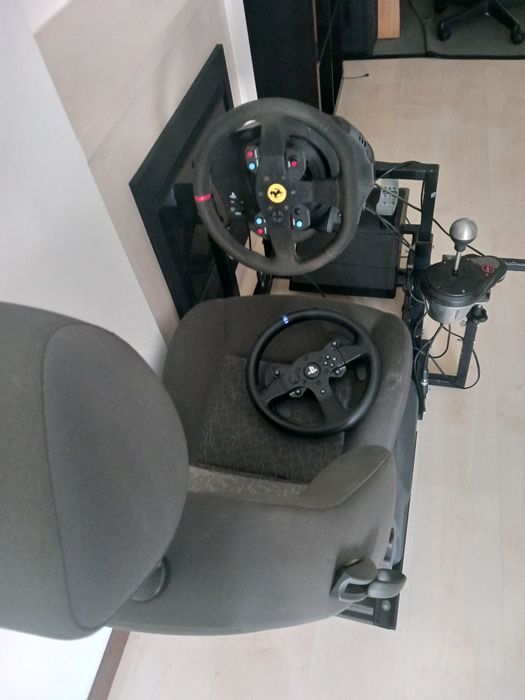 Simulador completo - thrustmaster T300 alcantara