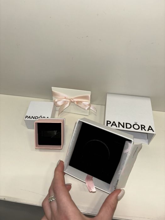Пакети, коробочки Pandora