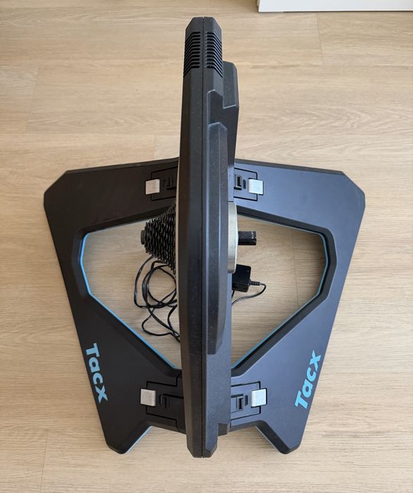 Rolo tacx Neo 2T