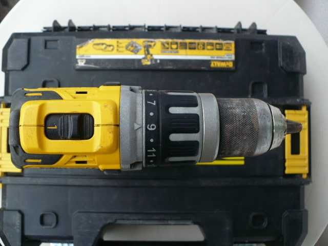 Wiertarko-Wkrętarka Wiertarka Dewalt DCD796 18V Udar Bezszczotkowa Led