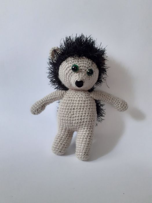 Pluszak jeżyk na szydełku hand made prezent Dzień Dziecka