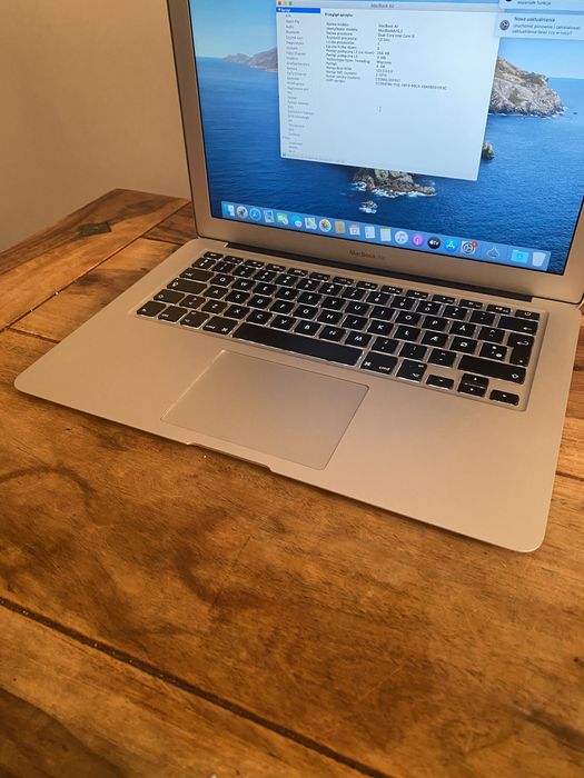 Zadbany Apple MacBook Air 13 i5 4GB 256KB