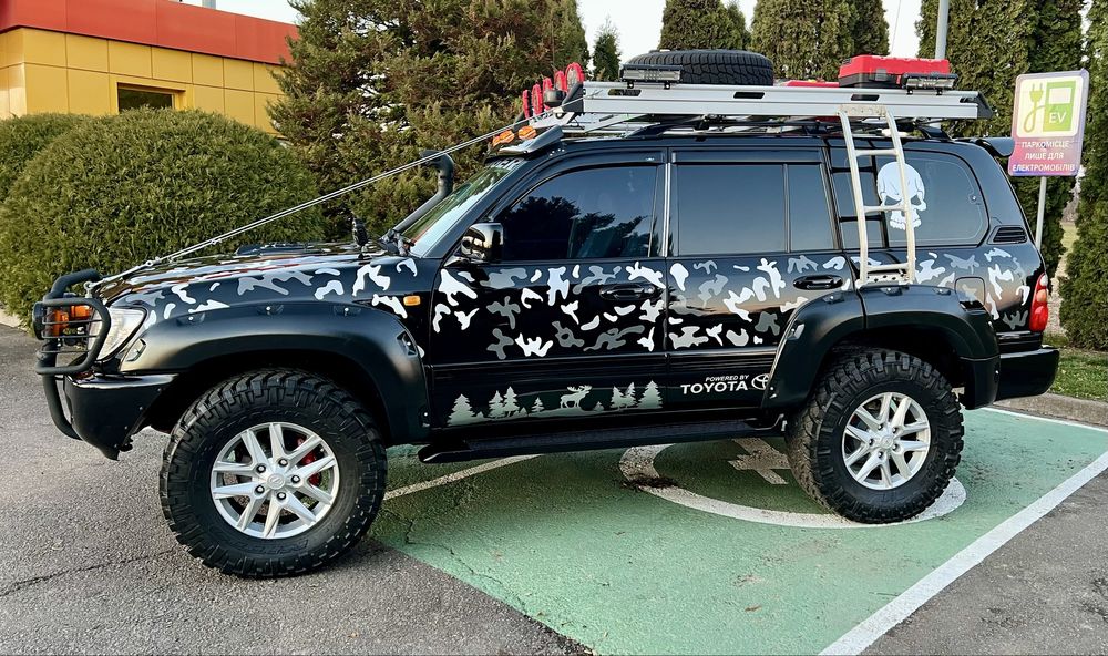 Toyota Land Cruiser 100 4.7 off-road