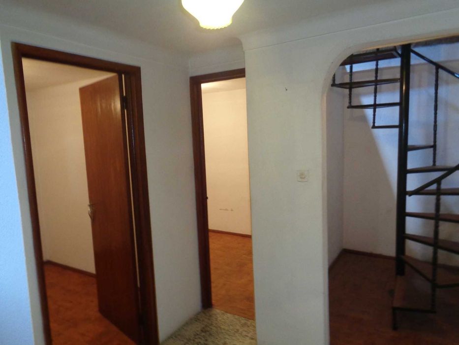 Moradia com 2 Entradas Independentes em Penamacor