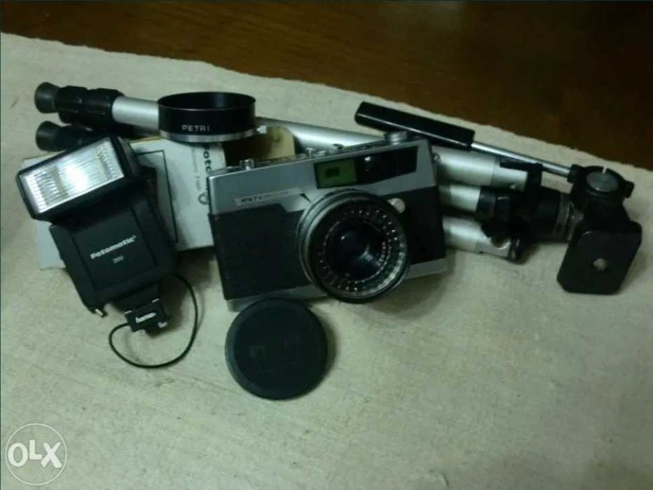 Petri 7 S + Flash Fotomatic 200 + Tripé Daiwa