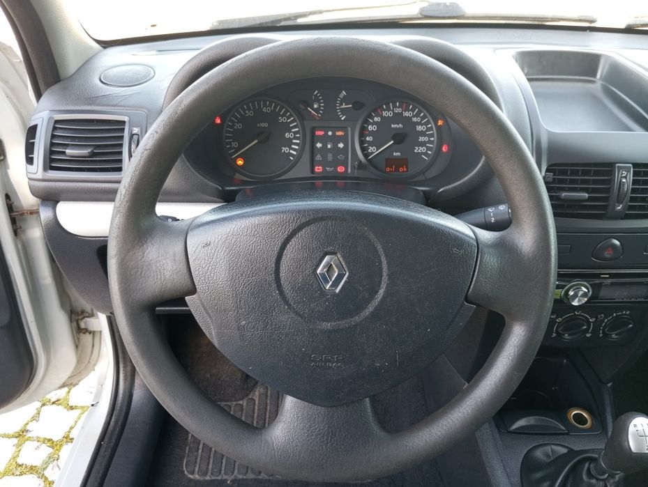 Renault Clio comercial