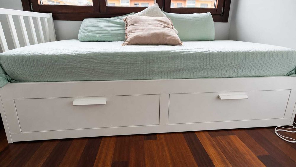 IKEA BRIMNES – cama individual/dupla com 2 gavetas