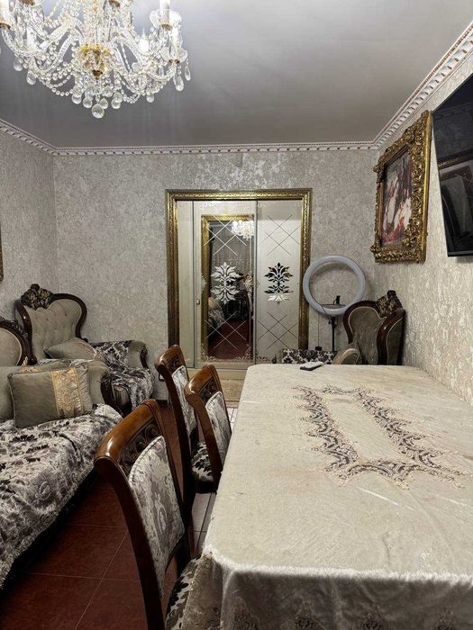 Продаж 3-кімнатної квартири по вул. Сумгаїтській, (район Епіцентру)