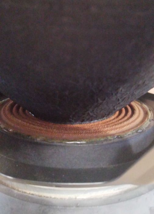 Behringer Eurolive 18SW1600D8 subwoofer niskotonowy bass sub głośnik