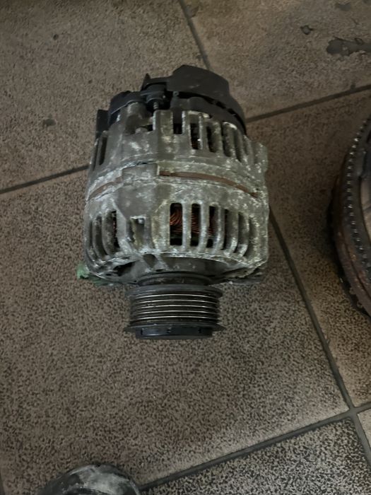 Alternator VW LT 109 koni 2.5tdi