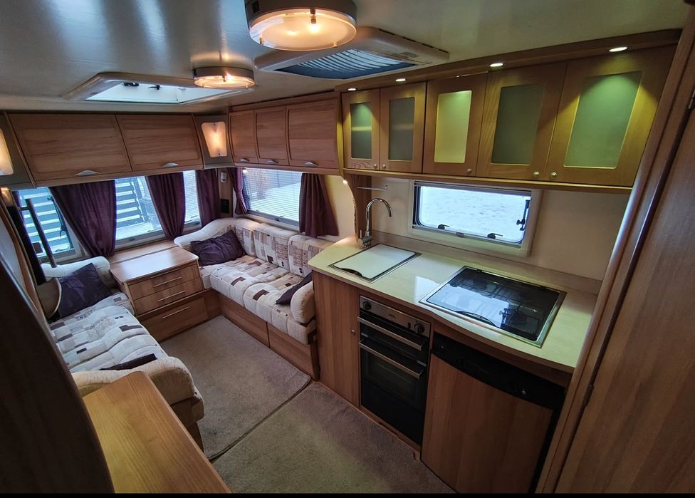 Причіп-дача Bailey Unicorn Seville