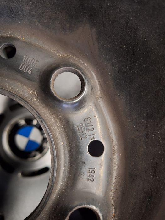 Felgi stalowe opony Kołpaki BMW 195/65R15