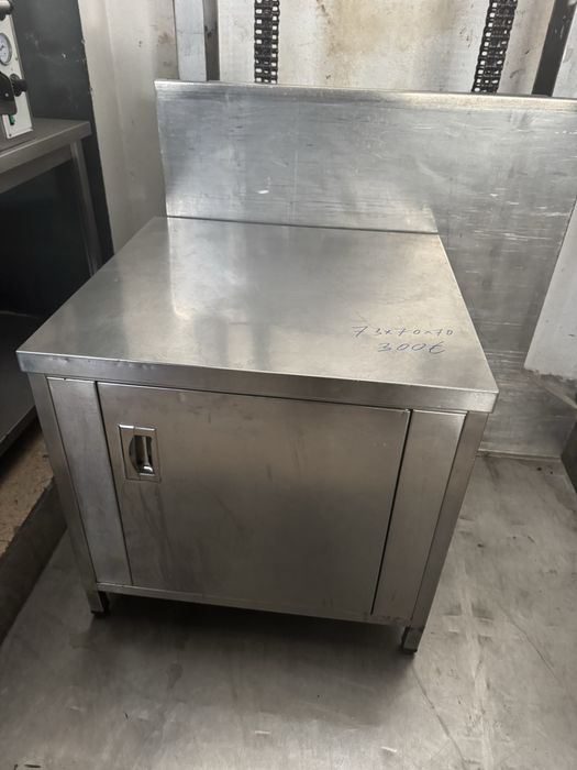 Bancada com porta inox