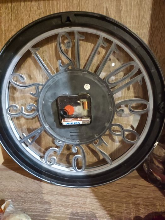 Часы    наручные