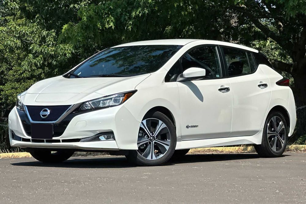 Nissan LEAF SL 2019 зі США, від $7 797 — доставка й розмитнення під ключ