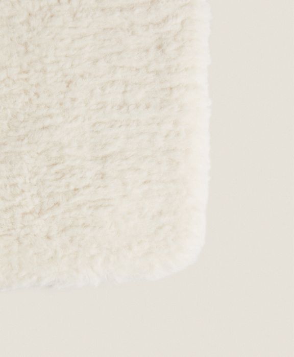 Saco Pequeno De Água Quente Efeito De Pelo Encaracolado Zara Home NOVO