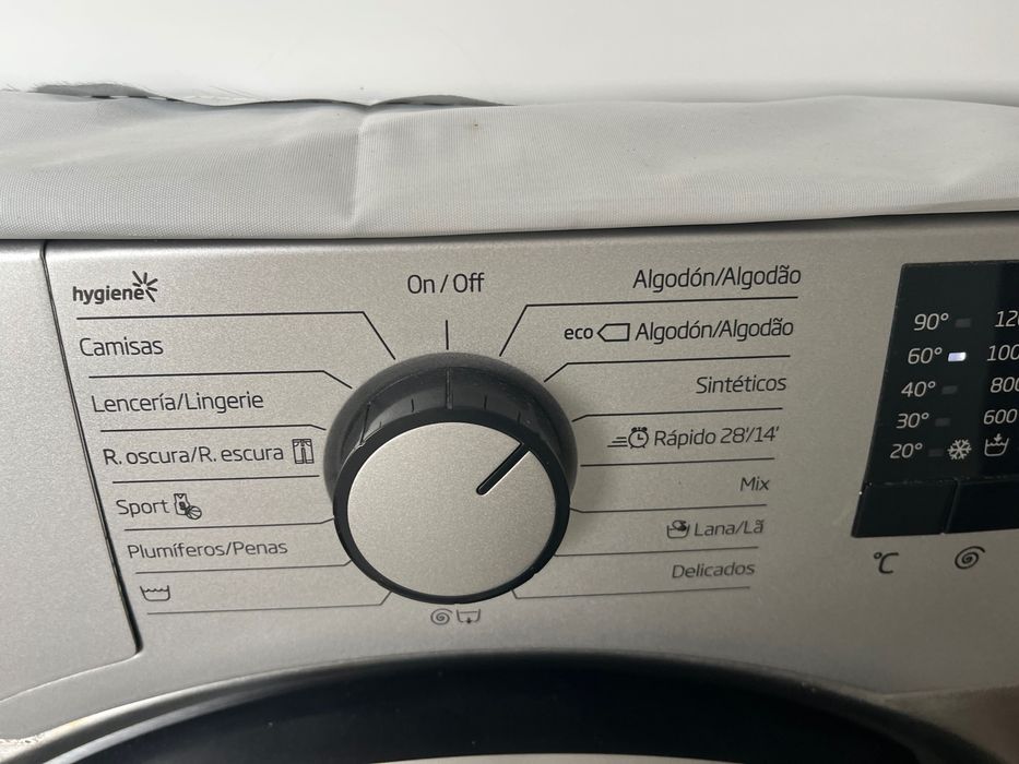 Máquina de lavar roupa