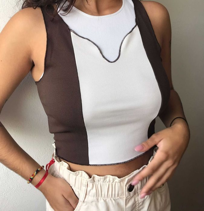 Camisas e colete de senhora
