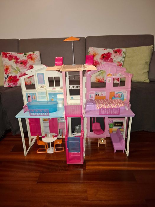 Casa Barbie COMO NOVA