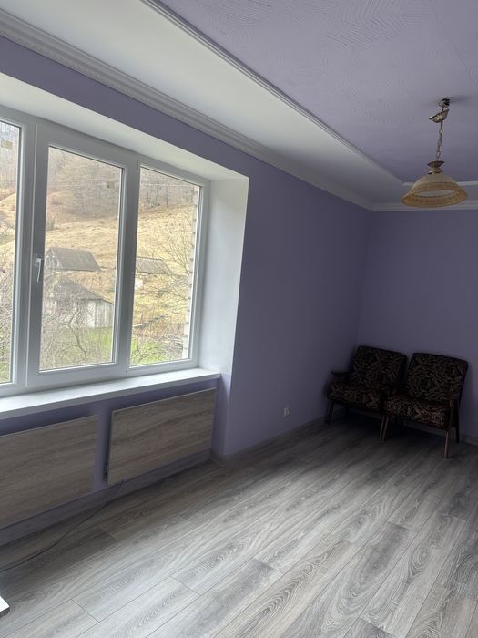 Продається  трикімнатна квартира в Підполоззі