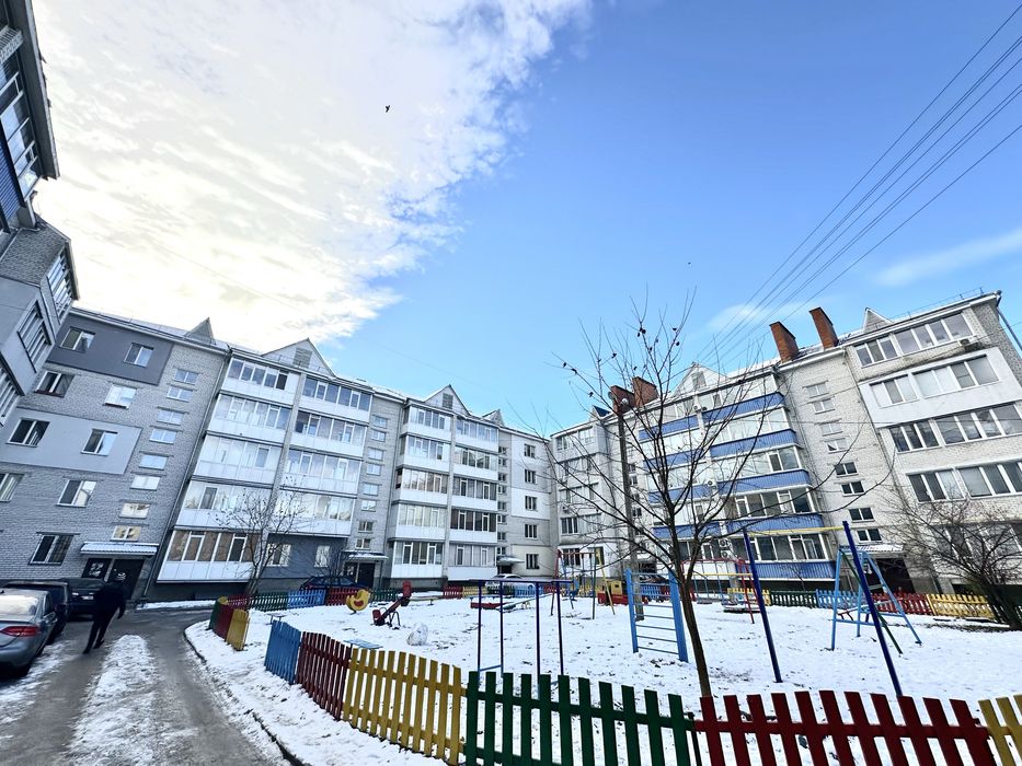 ** Простора 2-Кімн. по вул. Корольова Автоном Опал рн Олександрівка
