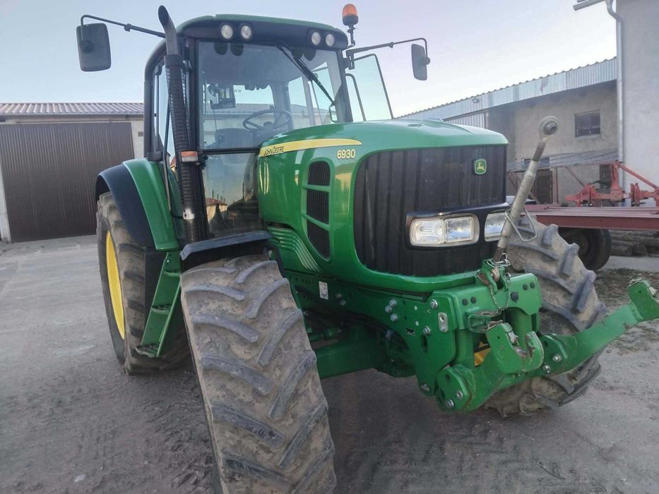 Sprzedam Ciągnik  John Deere 6930
