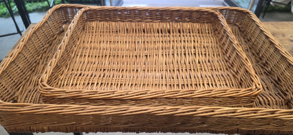 Vendo 4 cestos exibição de Frutas