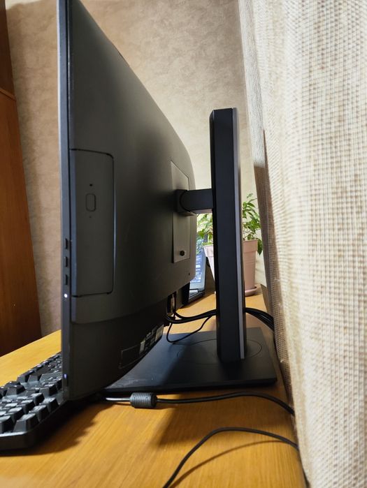 Моноблок DELL OptiPlex 5250 AIO 21,5" Intel i5