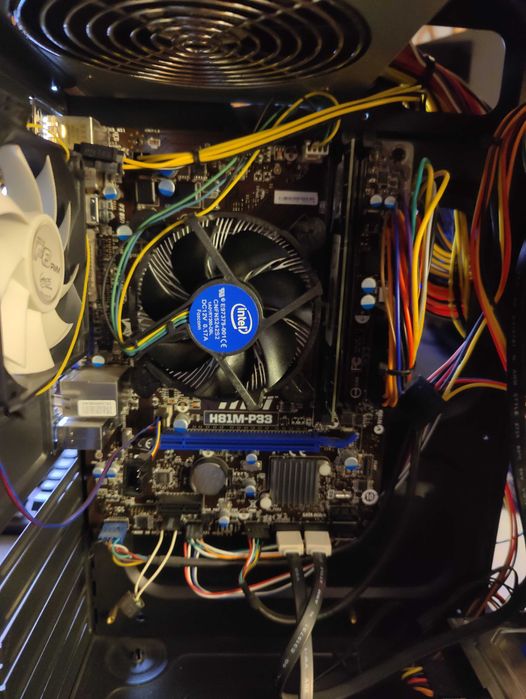 Intel Core i3-4170 CPU, 3.70 GHz / Intel HD Graphics 440064172193846017122