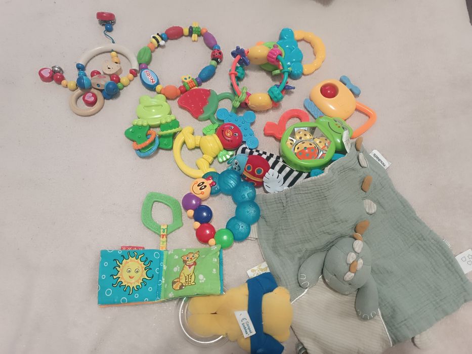 Іграшки для немовляти