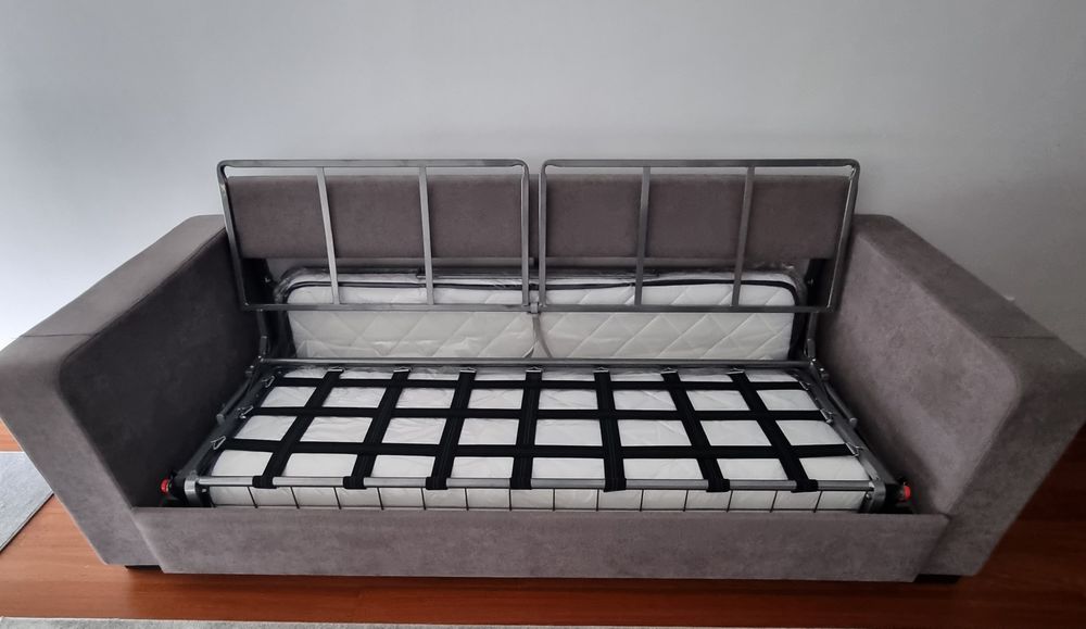 Sofá cama ( convertível) como novo