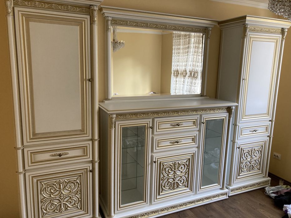 Меблі вітальня кабінет