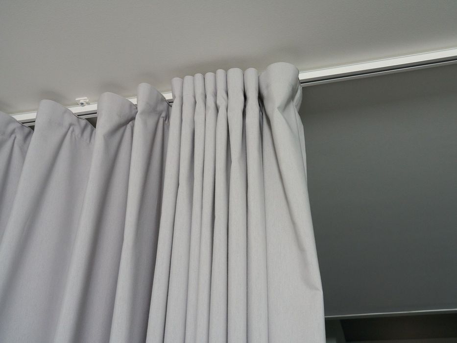 Cortinado em tecido de algodão cinzento semi-transparente - 2,45 altura x 4,50 largura