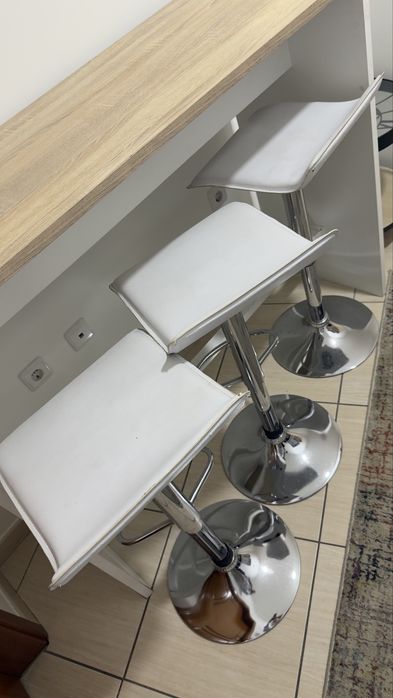 Conjunto mesa com bancos