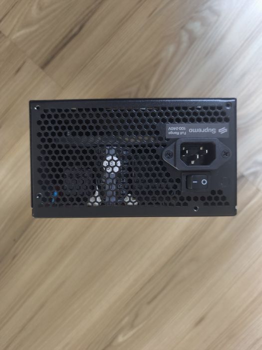 Zasilacz komputerowy SilentiumPC Supremo FM2 Gold 650W