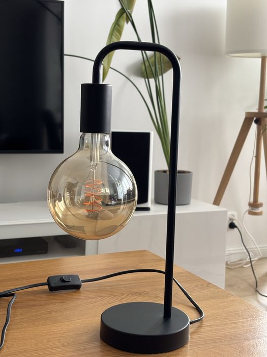 Lampa stołowa E-27 z zarówką LOFT