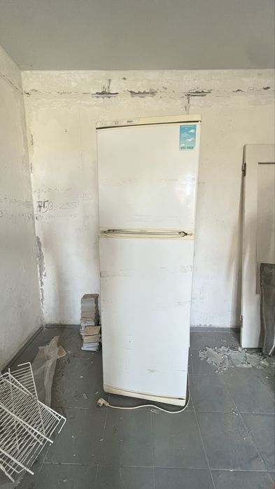 Холодильник  продам