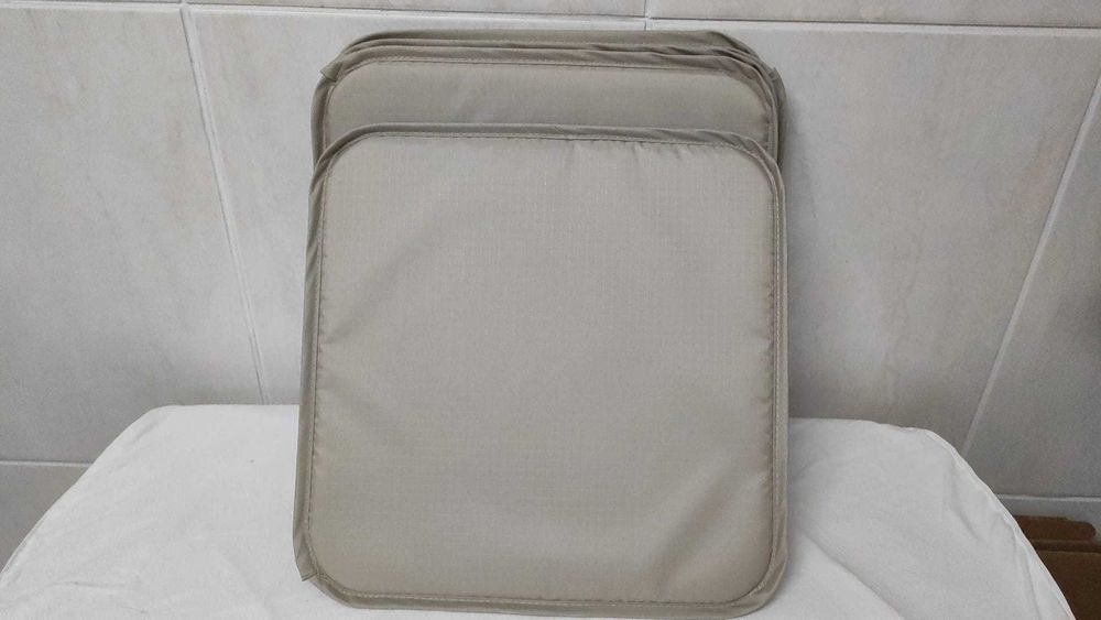 Cinco coxins quadrados | 34*34 cm