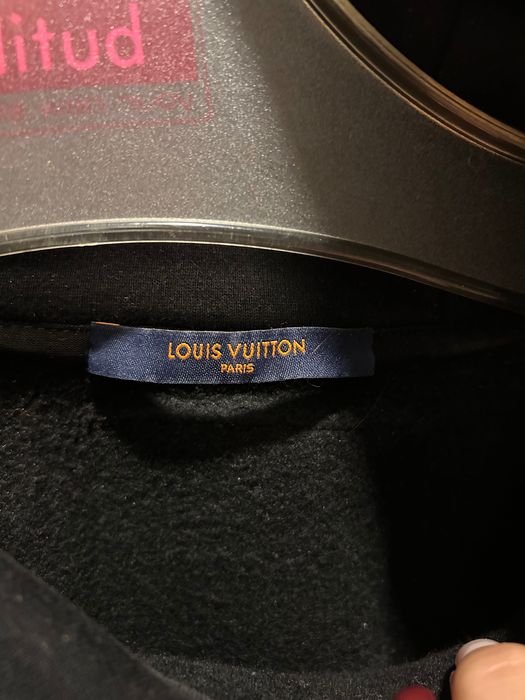 Sprzedam damską bluzę z kapturem Louis Vuitton, rozm. S–M