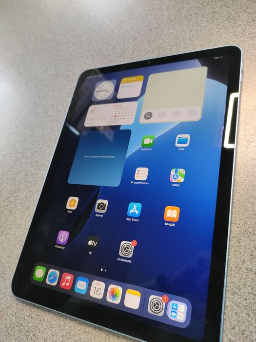 W2//Apple/ iPad Air 5gen Wi-Fi 64GB