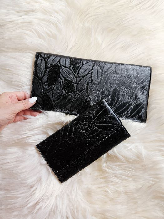 Elegancka czarna kopertówka z portfelem